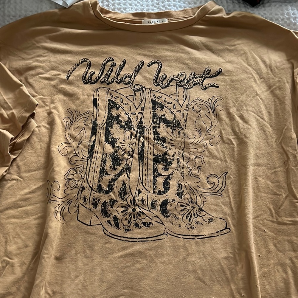 Cute t-shirt from a boutique, worn maybe once